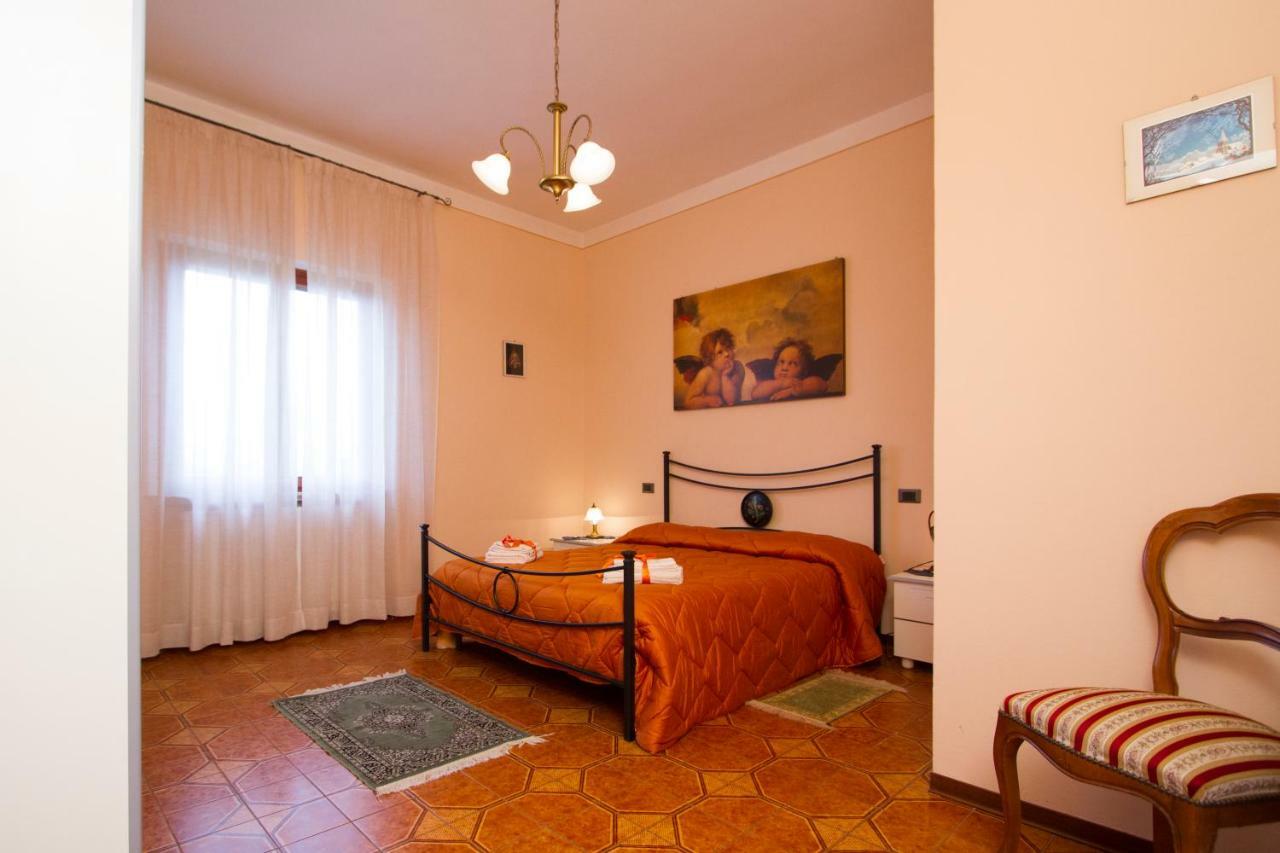 コルトーナCasa Elenaアパートメント エクステリア 写真