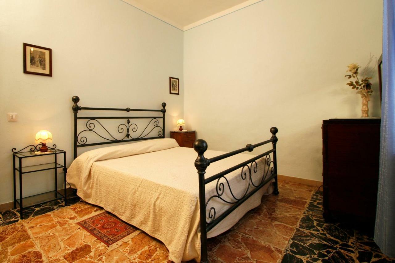 コルトーナCasa Elenaアパートメント エクステリア 写真
