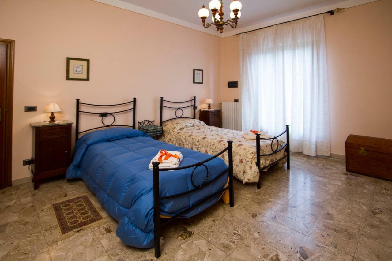 コルトーナCasa Elenaアパートメント エクステリア 写真